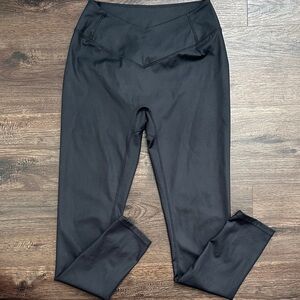 1st Phorm Black Shimmer V-Front Leggings